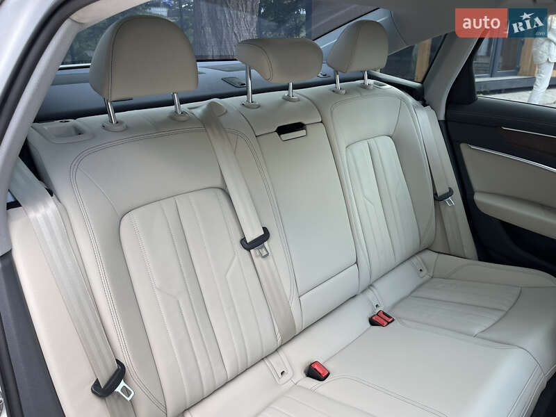Седан Audi A6 2021 в Ровно