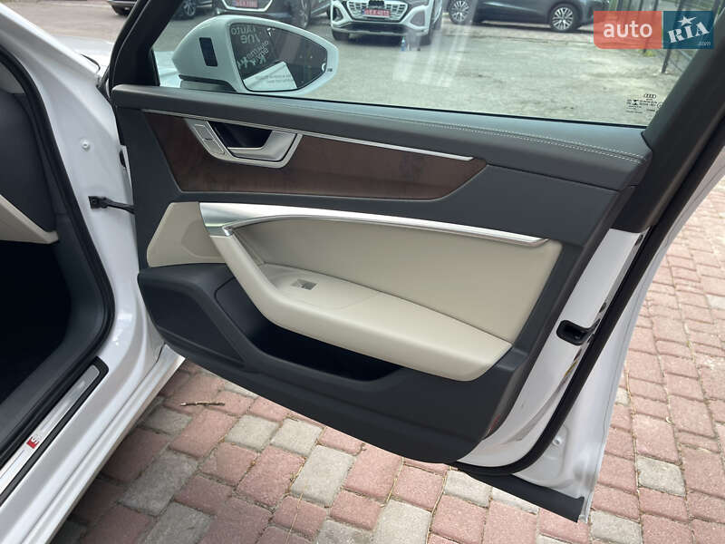 Седан Audi A6 2021 в Ровно