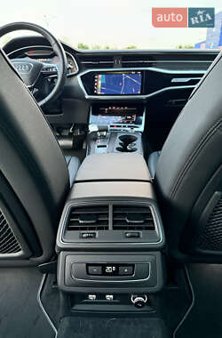 Седан Audi A6 2019 в 