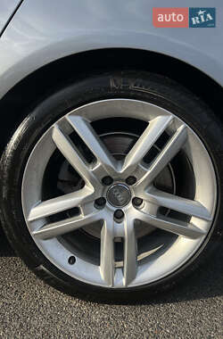 Седан Audi A6 2013 в 