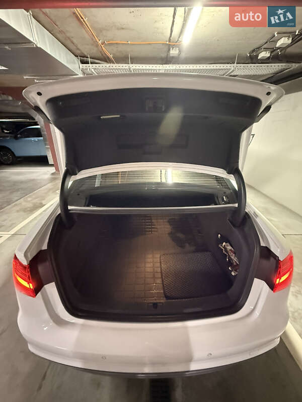 Седан Audi A6 2014 в Дніпрі фото 39 Седан Audi A6 2014 в Дніпрі