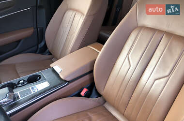 Седан Audi A6 2019 в 