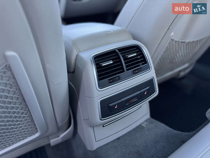 Седан Audi A6 2015 в Луцке