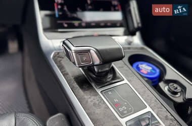 Седан Audi A6 2018 в 