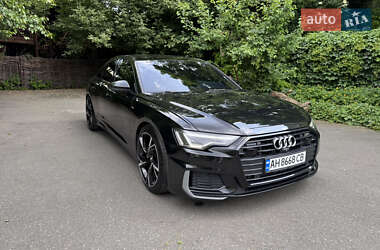 Седан Audi A6 2019 в 