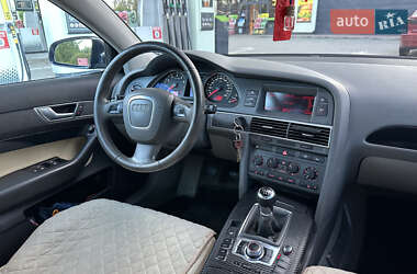 Седан Audi A6 2004 в 