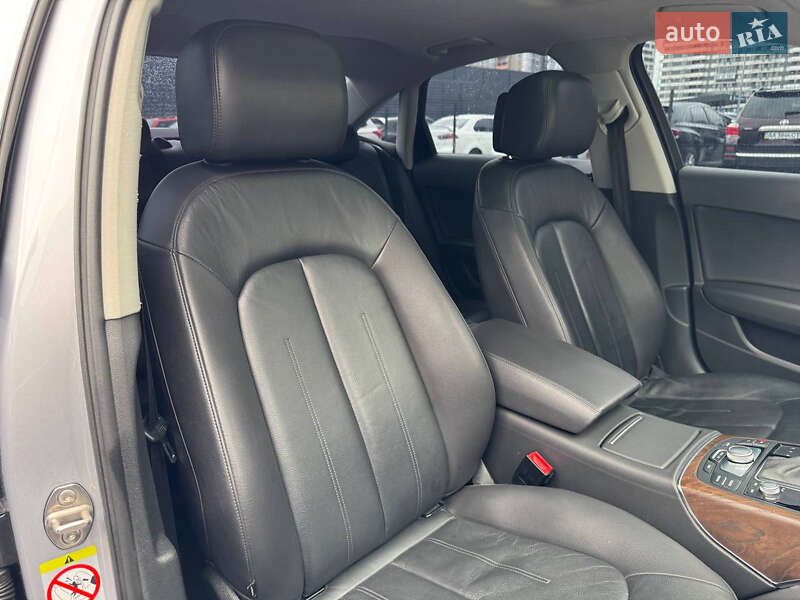 Седан Audi A6 2015 в Киеве