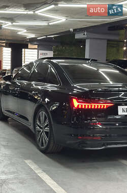 Седан Audi A6 2021 в 