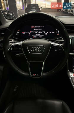 Седан Audi A6 2021 в 