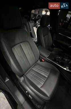Седан Audi A6 2021 в 
