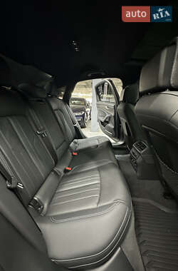 Седан Audi A6 2021 в 