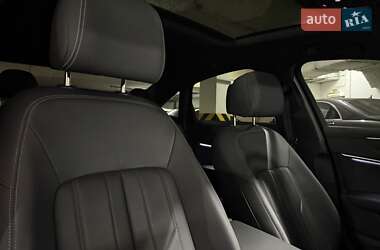 Седан Audi A6 2018 в 
