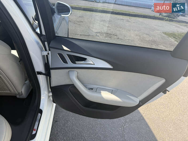 Седан Audi A6 2015 в Кременчуге