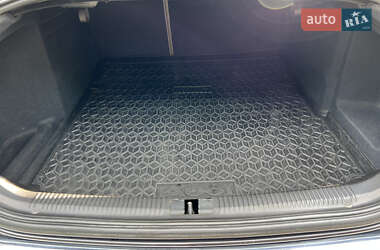 Седан Audi A6 2009 в 