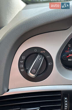 Седан Audi A6 2009 в 