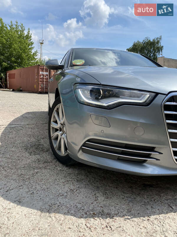 Седан Audi A6 2012 в Киеве