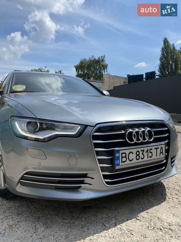 Седан Audi A6 2012 в 