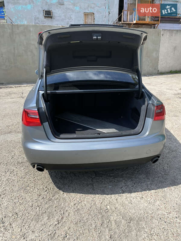 Седан Audi A6 2012 в Киеве