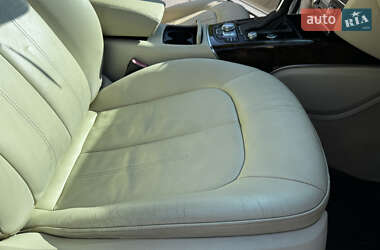 Седан Audi A6 2015 в 