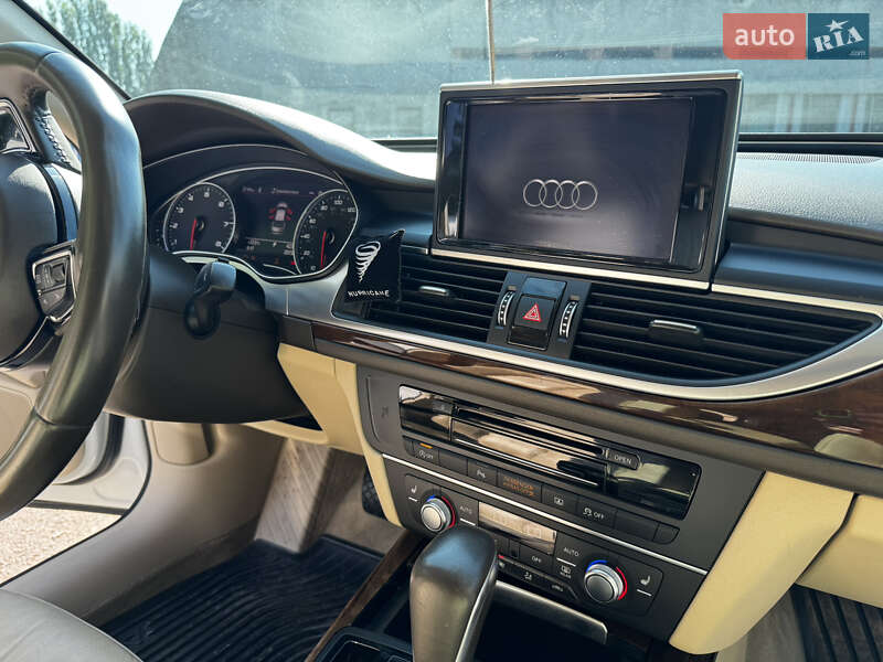 Седан Audi A6 2015 в Южноукраїнську