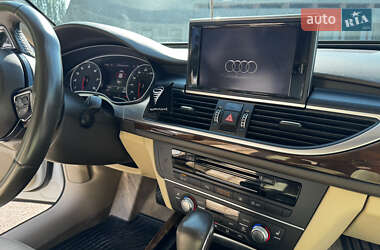 Седан Audi A6 2015 в 