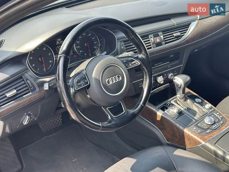 Седан Audi A6 2012 в Киеве
