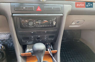 Седан Audi A6 1998 в 