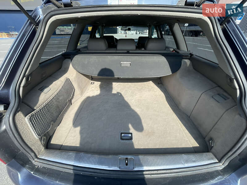 Универсал Audi A6 2002 в Киеве