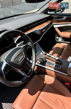 Седан Audi A6 2023 в 