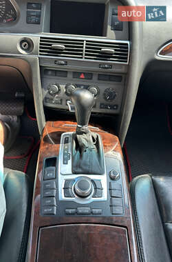 Седан Audi A6 2004 в 