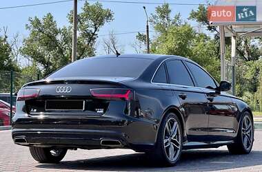 Седан Audi A6 2015 в 
