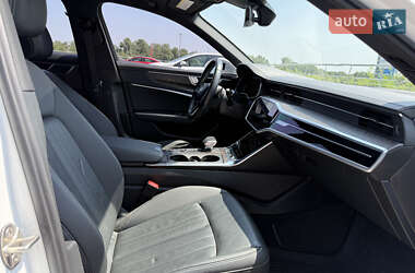 Седан Audi A6 2021 в 