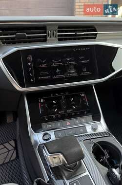 Седан Audi A6 2022 в 