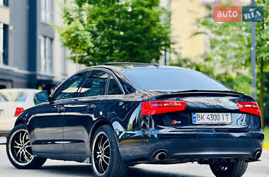 Седан Audi A6 2013 в 