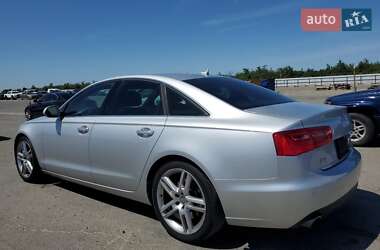 Седан Audi A6 2015 в 