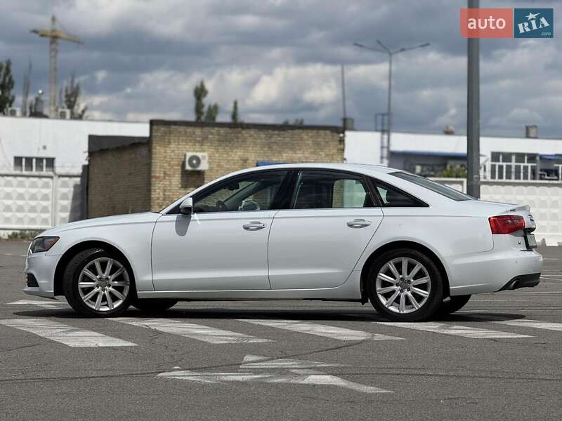 Седан Audi A6 2014 в Киеве