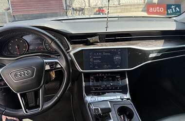 Седан Audi A6 2019 в 