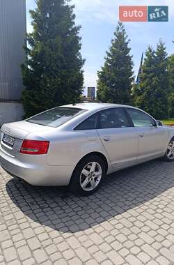 Седан Audi A6 2004 в 