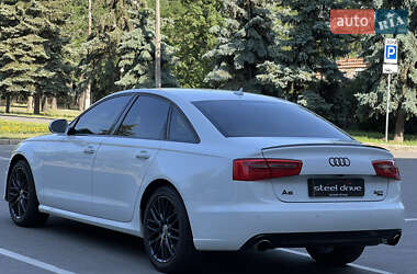Седан Audi A6 2011 в 