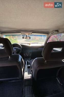 Седан Audi A6 1995 в 