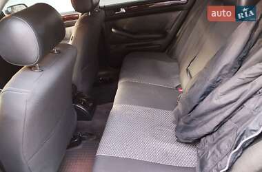 Универсал Audi A6 2004 в 