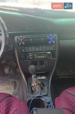 Седан Audi A6 1995 в 