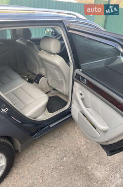Универсал Audi A6 2001 в 