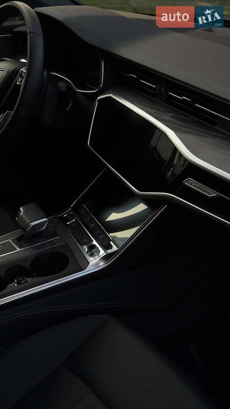 Седан Audi A6 2023 в Львове