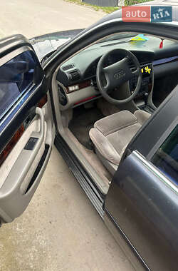 Седан Audi A6 1995 в 