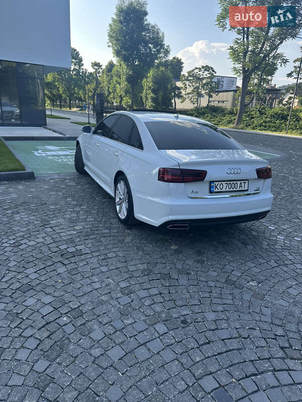 Седан Audi A6 2016 в Ужгороде