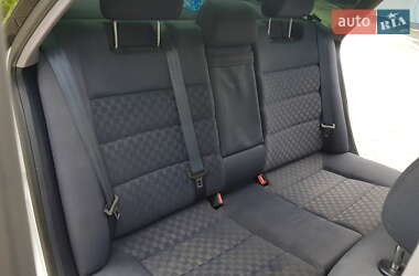Седан Audi A6 2002 в 