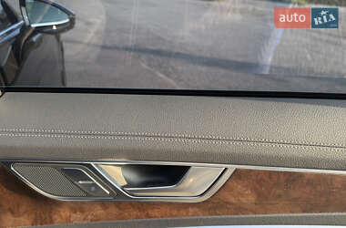 Седан Audi A6 2019 в 
