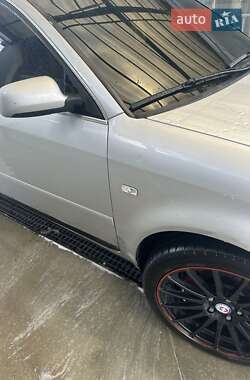 Універсал Audi A6 2002 в 