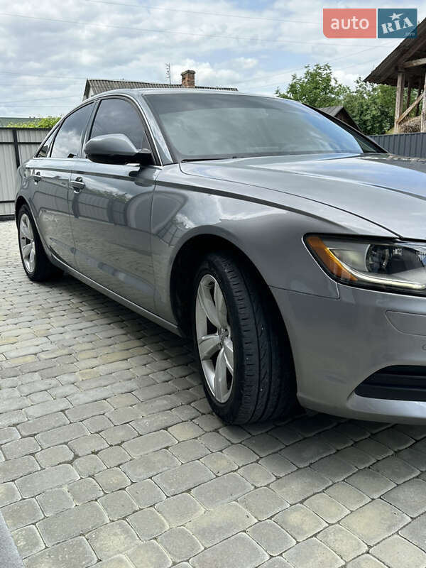 Седан Audi A6 2012 в Добросині